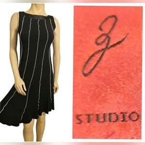 Studio I Shift Vertical Striped Dress Size 4P NWT